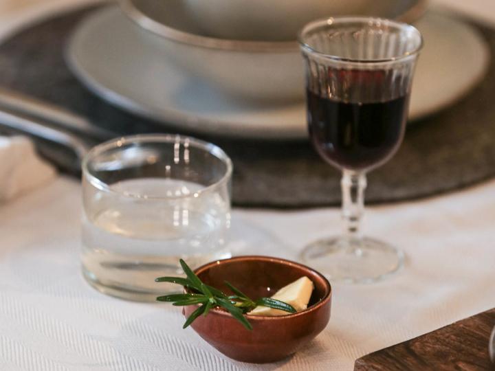 Actual product image Esmée Table cloth (240 x 150 cm)