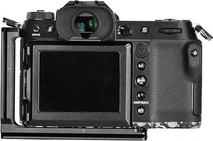 Produktbild Sunwayfoto L-Plate For Fujifilm GFX-100S/50SII (PFL-GFX100S) (Stativ L-Schiene)