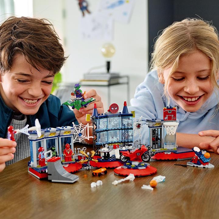Actual product image LEGO Super Heroes 76175 Attack on the spider cave (76175, LEGO Marvel)