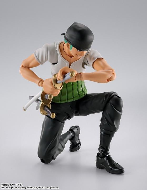 Produktbild Bandai One Piece S.H.Figuarts Roronoa Zoro Romance Dawn Version