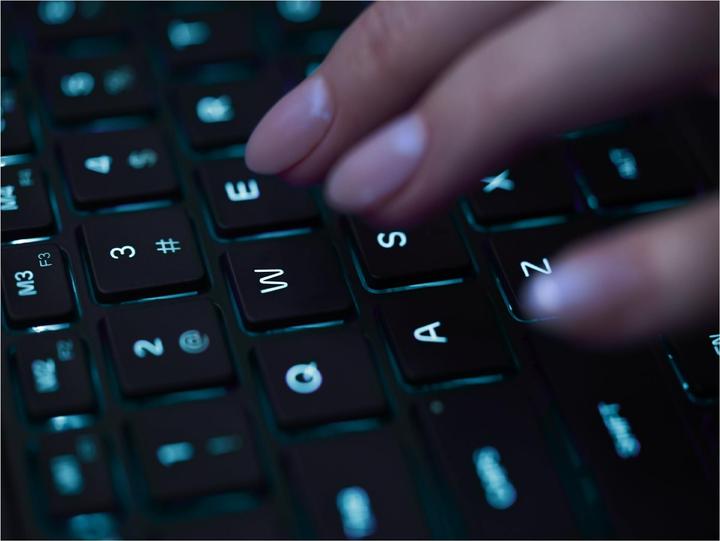 Produktbild Dell SPL|Alienware 18 Area-51|U9-275HX|64GB|2 (18", 2000 GB, 64 GB, DE)