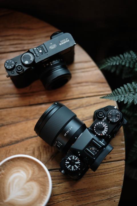 Produktbild Samyang AF 75mm F1,8 Fuji X (Fujifilm X, APS-C / DX)