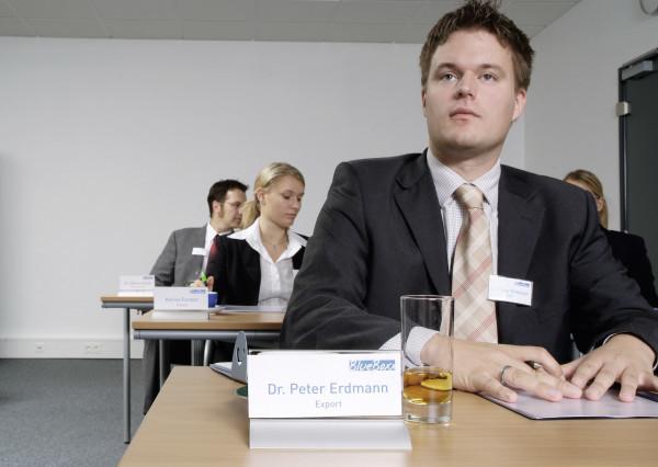 Produktbild Durable Tischnamensschild, Acryl mit Aluminiumfuss