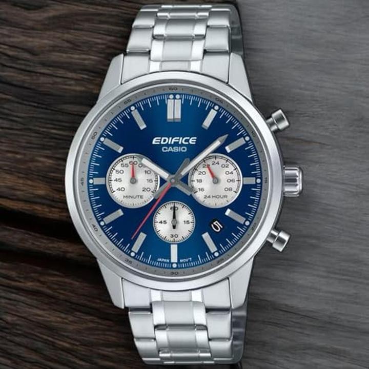 Actual product image Casio EFR-575D-2AEF (Analogue wristwatch, Chronograph, 40 mm)