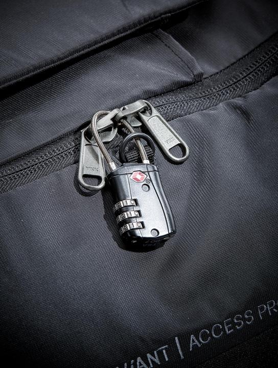 Actual product image Deuter Aviant Access Pro 55 (55 l)