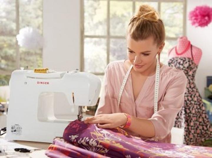 Actual product image Singer Sewing Machine 2282 Tradition Number of stitches 32, Number of buttonholes 1, Baltas