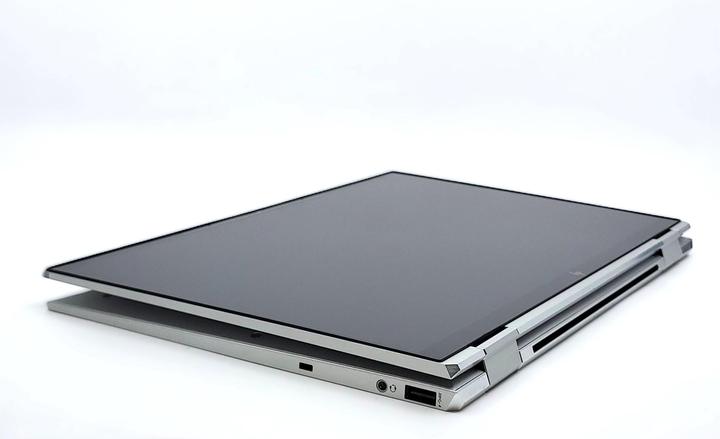 Actual product image Gisler Systems x360 1040 G8 2-in-1 (16 GB, 14", 512 GB, CH, B / Very good)