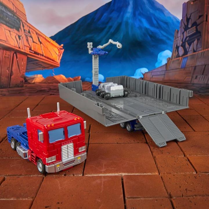 Produktbild Hasbro The Transformers: The Movie Generations Studio Series Commander Class Actionfigur Optimus Prime 18 c
