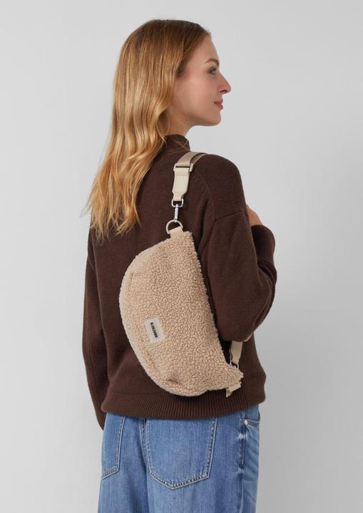 Actual product image S.Oliver Tasche Crossbody-Bag aus Teddyplüsch
