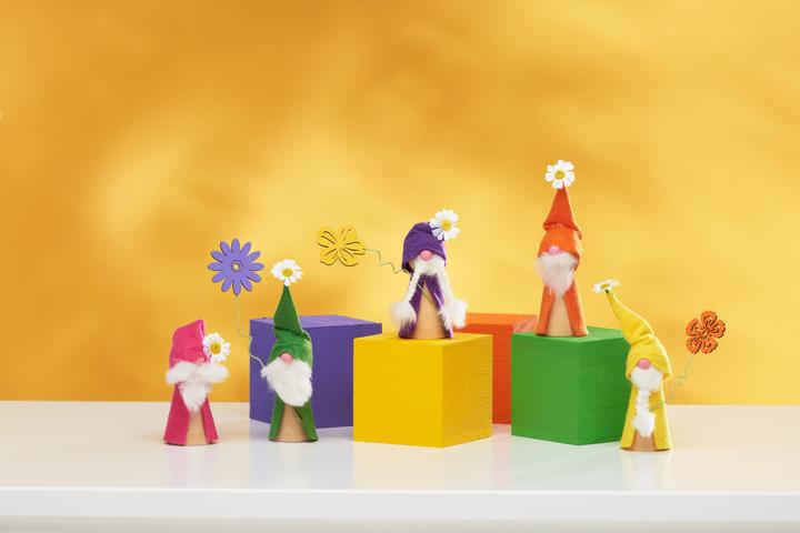 Actual product image VBS Wooden hemispheres without hole, 10 pieces