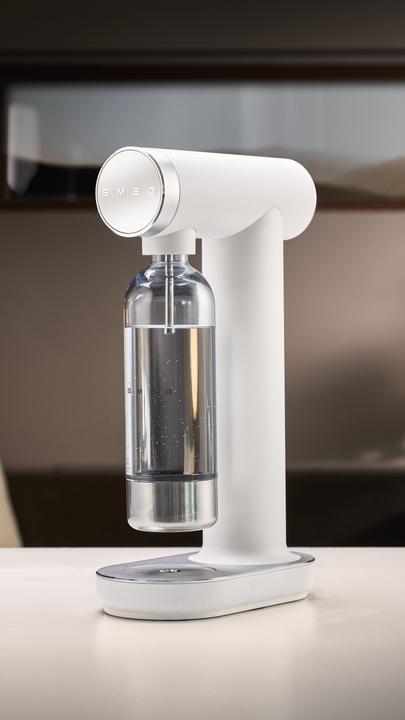Actual product image Smeg Soda maker