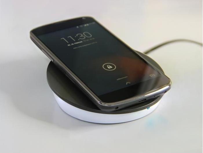 Produktbild Navilock Mobile Qi kabellose Ladestation Kompatible Qi-fähige Geräte: iPhone 8, 8 Plus, X Google Nexus 4, Nex (5 W)