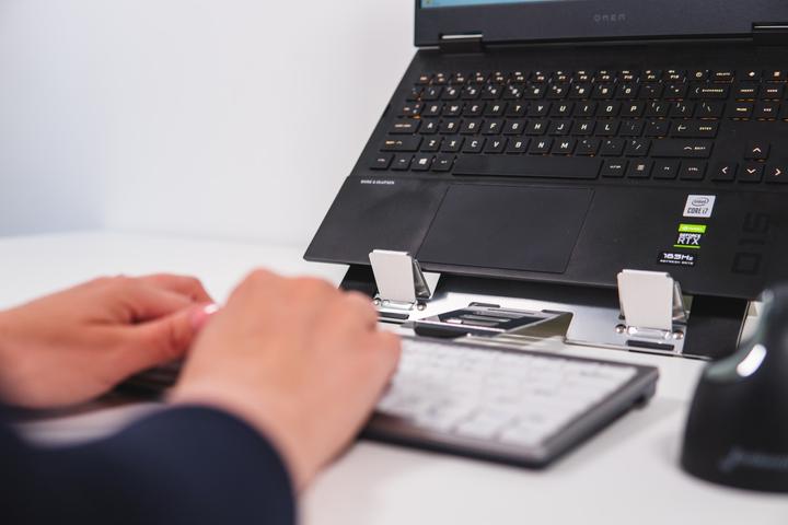 Actual product image Bakker Elkhuizen Flex Top 270 Notebook Stand