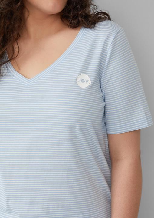 Produktbild S.Oliver T-Shirt T-Shirt mit V-Ausschnitt und Print-Detail (46)