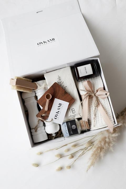 Actual product image Oykami Milan" kitchen gift box