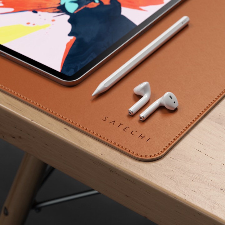 Actual product image Satechi Deskmate (Wide)