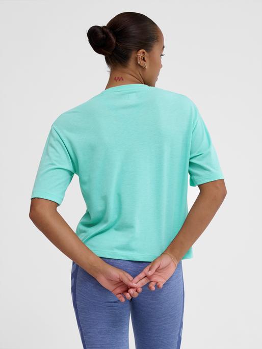 Actual product image hummel hmlMT VANJA BOXY SHORT T-SHIRT (S)