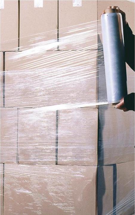 Actual product image NoName Stretch film SafeWrap 8my 430mm wide 300m long