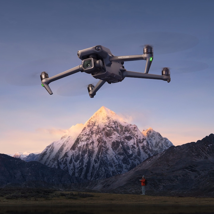 Produktbild DJI Mavic 3 Classic (46 min, 895 g, 20 Mpx)
