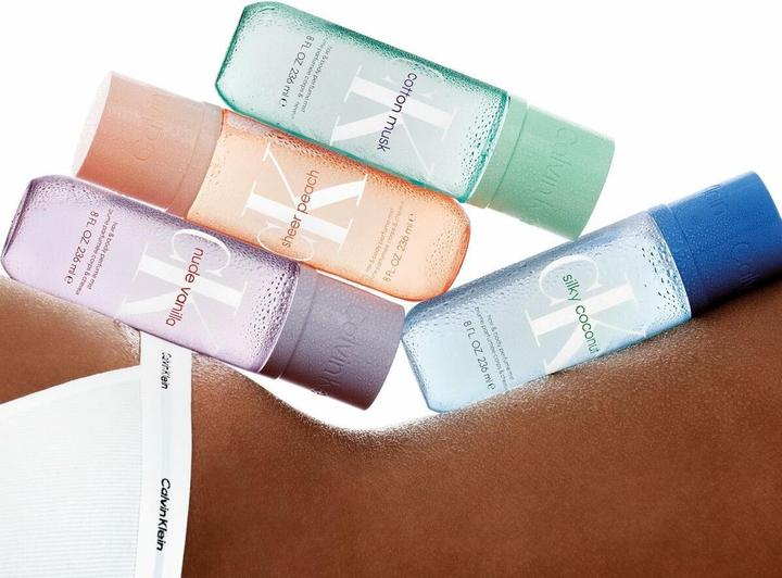 Produktbild Calvin Klein Perfume Mist (236 ml, Body Mist, Körper- & Haarduftspray, Moschus)