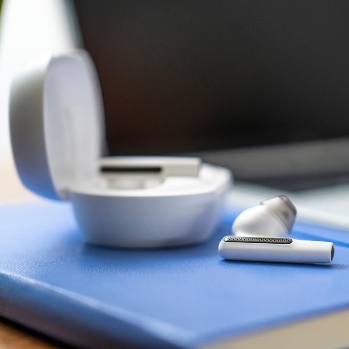 Actual product image Poly Voyager Free 60+ UC M White Sand Earbuds (ANC, 8 h, Wireless)