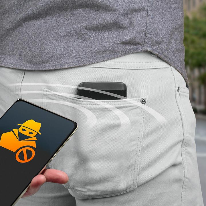 Actual product image InnovaGoods RFID card holder and powerbank Sbanket (2500 mAh, 9.25 W, 9.25 Wh)
