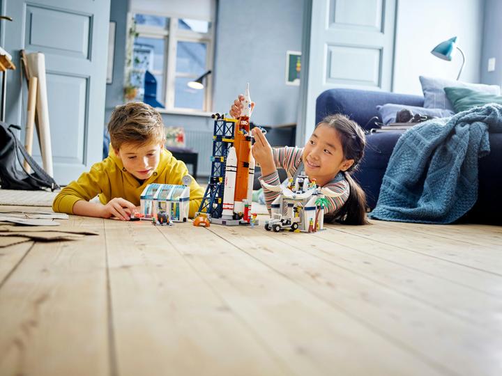 Immagine prodotto LEGO Centro spaziale (60351, LEGO City, Set LEGO rari)