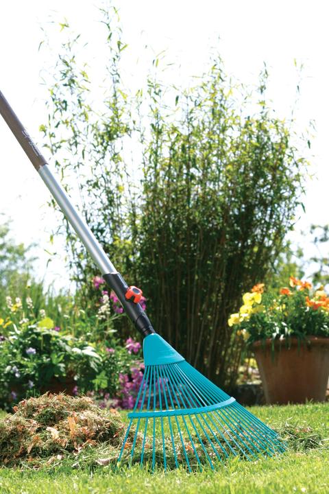 Actual product image Gardena Wire broom