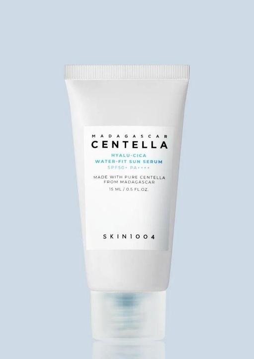 Produktbild Skin1004 Hyalu-Cica Water-Fit Sun Serum (Sonnenspray, SPF 50+, 15 ml)