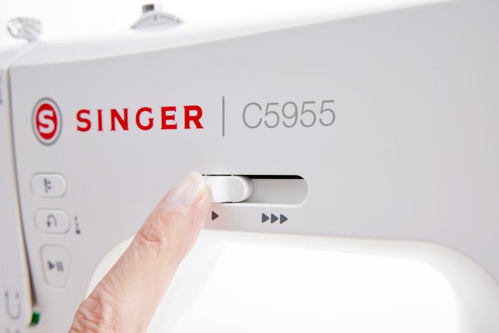 Produktbild Singer C5955 Sewing Machine, White