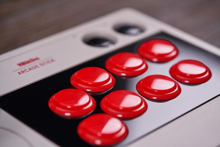 Produktbild 8bitdo Arcade Stick Truxton Steam Bundle (Switch)