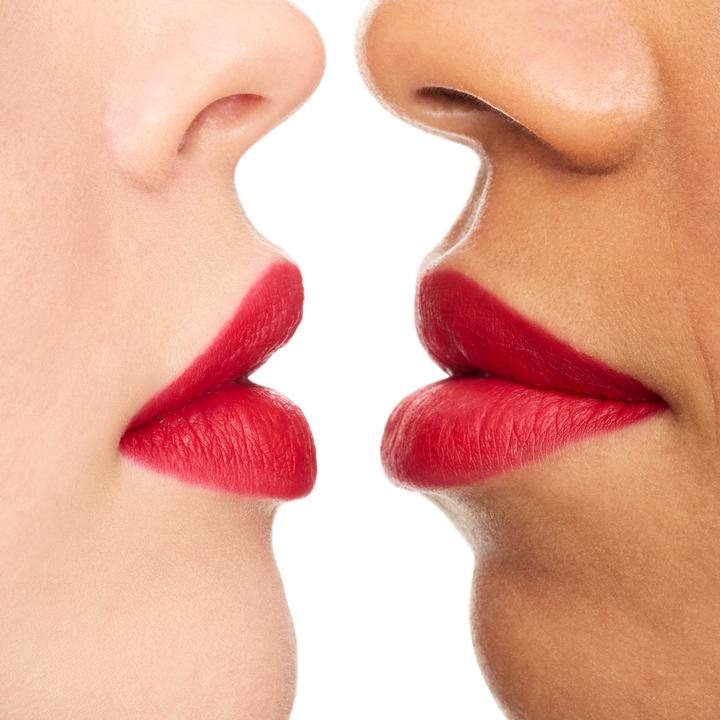 Image du produit essence 8h MATTE comfort lipliner (821B2C)