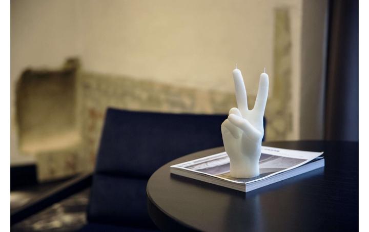 Immagine prodotto Candle Hand Vittoria (1 pz.)