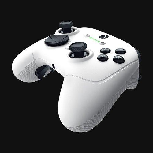 Actual product image Razer Wolverine V3 Pro (PC, Xbox Series S, Xbox Series X)
