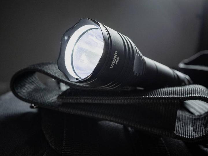 Actual product image ArmyTek Viking Pro White LED torch battery-powered 2050lm 136g (16 cm, 2050 lm)
