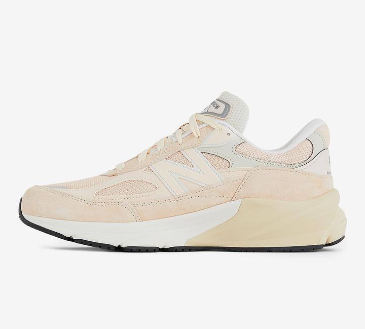 Produktbild New Balance U990VR6 (43)