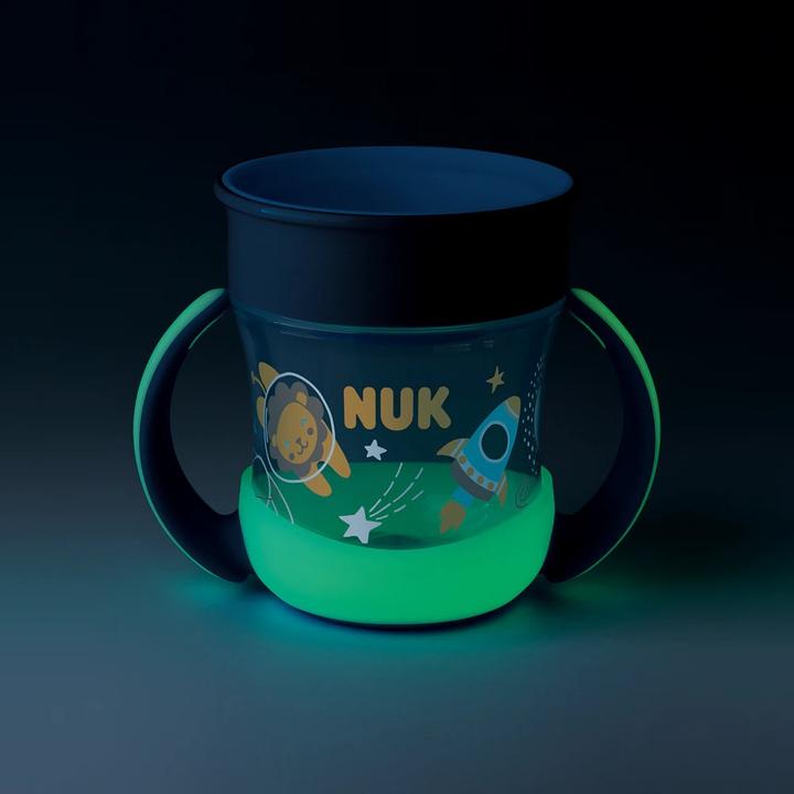Produktbild NUK Mini Magic Cup Night, 160ml, einzigartiger Trinkrand, abdichtende Silikonscheibe, ab 6 Monaten (0.16 l)