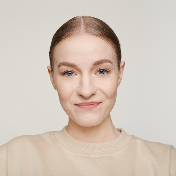 Actual product image Catrice Hd Liquid Coverage (002 Porcelain Beige)