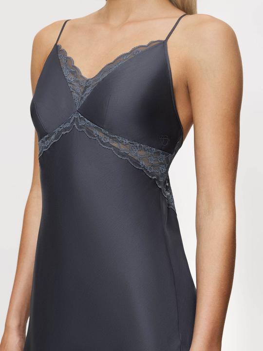 Actual product image Triumph Nachthemd Silky Sensuality (46)