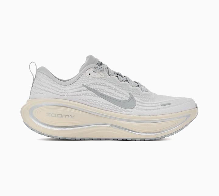 Produktbild Nike Vomero Plus (39)