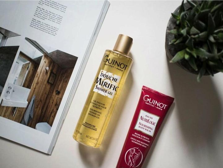 Actual product image Guinot Mirific Nourishing Shower Gel for all skin types 300 ml (300 ml)