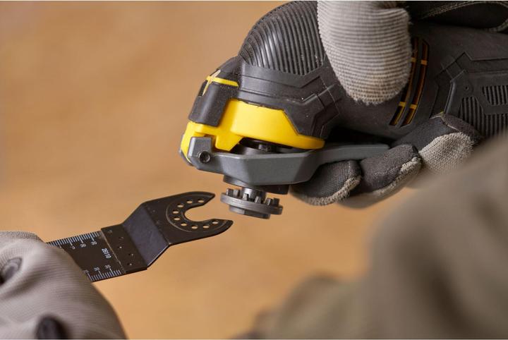 Produktbild Stanley FatMax 18V AkkuMultifunktionswerkzeug SFMCE500D2K (2.0 Ah, Schleifer, Säge & Universalmesse