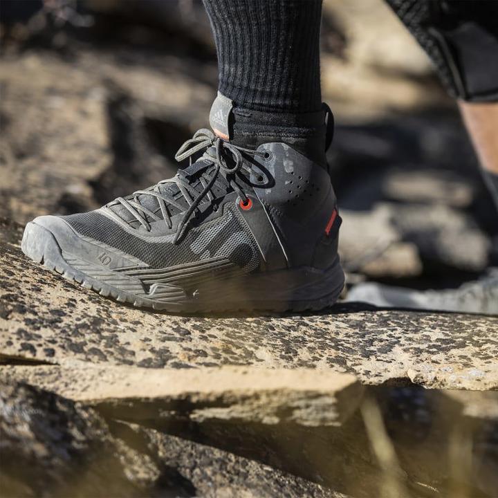 Produktbild Five Ten Trailcross Mid Pro (41 1/3)