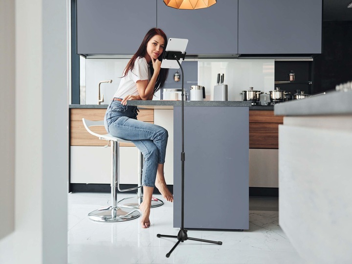 Actual product image Durable TWIST COMBI tablet holder black table+floor stand