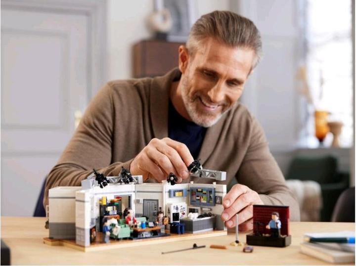 Image du produit LEGO Seinfeld (21328, LEGO Ideas, LEGO difficiles à trouver)