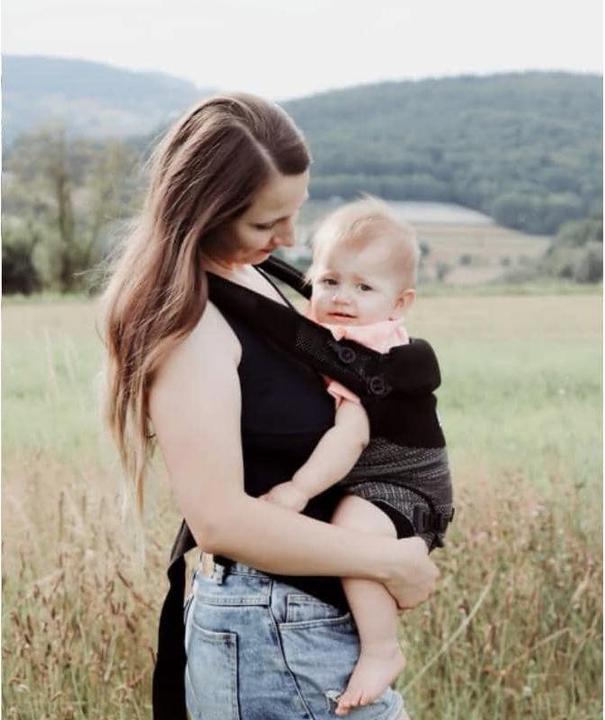 Productafbeelding Dooky Terra Nova stretch gebreide draagzak zwart