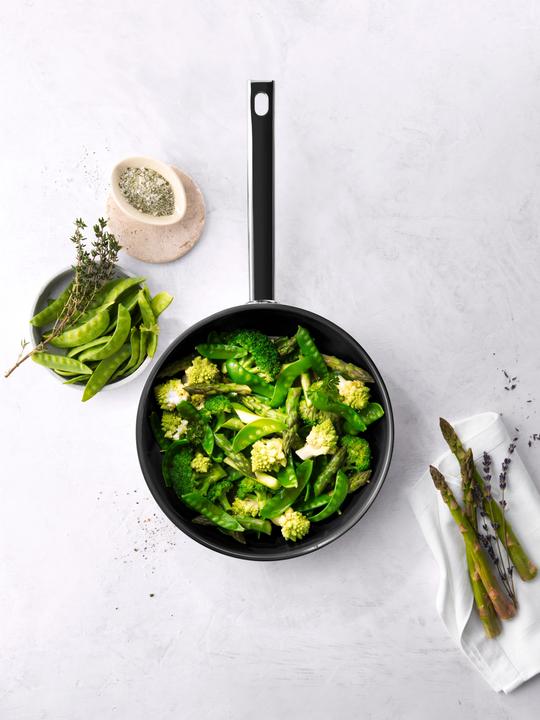 Actual product image Zwilling Pure frying pan 24cm green (Frying pan, Stainless steel, 24 x 7.70 cm)