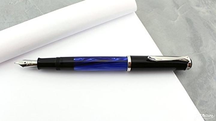 Immagine prodotto Pelikan Stilografica M205 Blu Marmorizzato Astuccio EF (Blu marmorizzato, 1x)