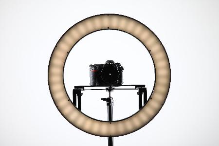Productafbeelding Falcon Eyes Bi-Colour LED Ring Lamp Dimbaar DVR-512DVC op 230V (Ringlicht)