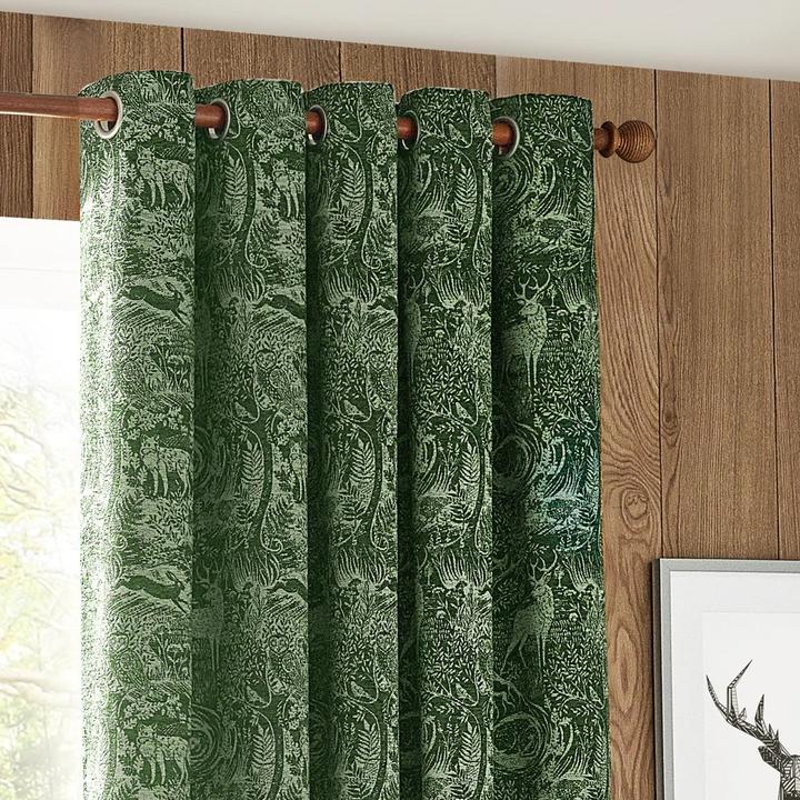 Produktbild Furn Ösenvorhänge Winter Woods Chenille Tiere (117 x 183 cm)